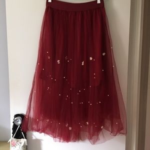 NWT Hesperus Burgundy Tulle Layered Pearl Embellished Lakeisha Skirt L